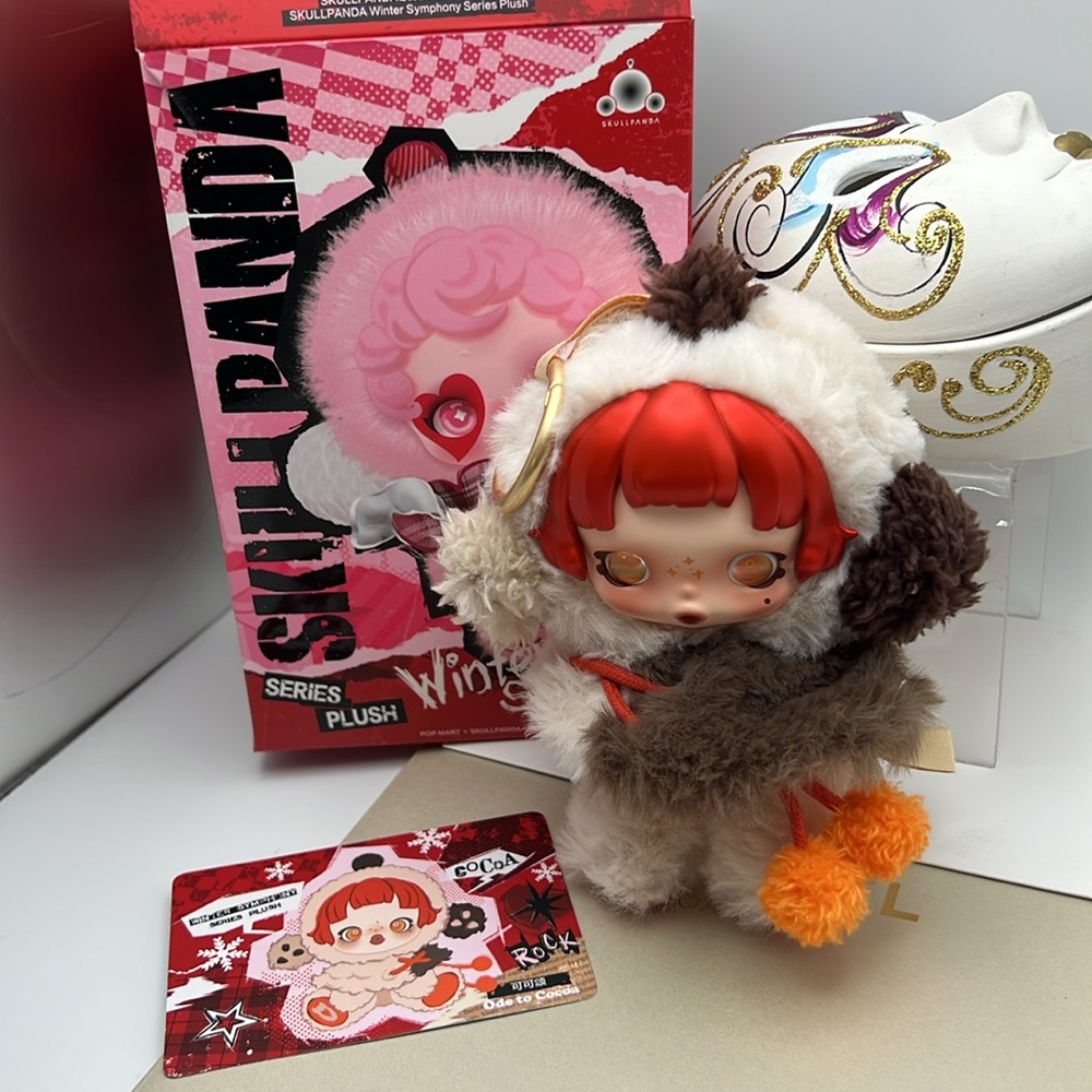 SKULLPANDA Winter Symphony Series Plush -Ode to Cocoa Keychain/Hanging On NWOT - Picture 4 of 17